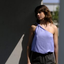 Stoff 95083 Glänzende Streifen aus gewebter Viskose #Hallie